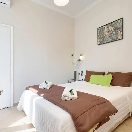 Silver Double With Balcony Мини-отель