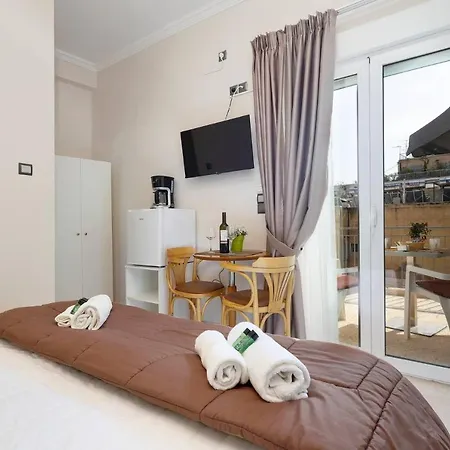 Silver Double With Balcony * Αθήνα