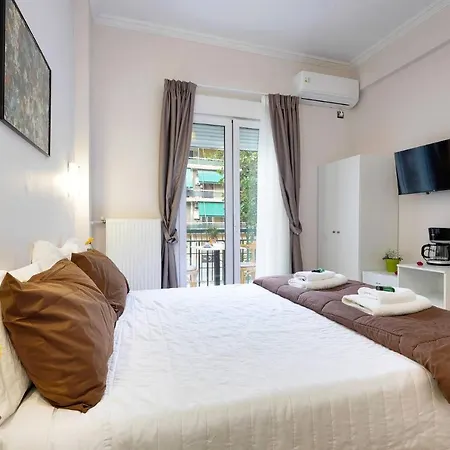Silver Double With Balcony Πανδοχείο